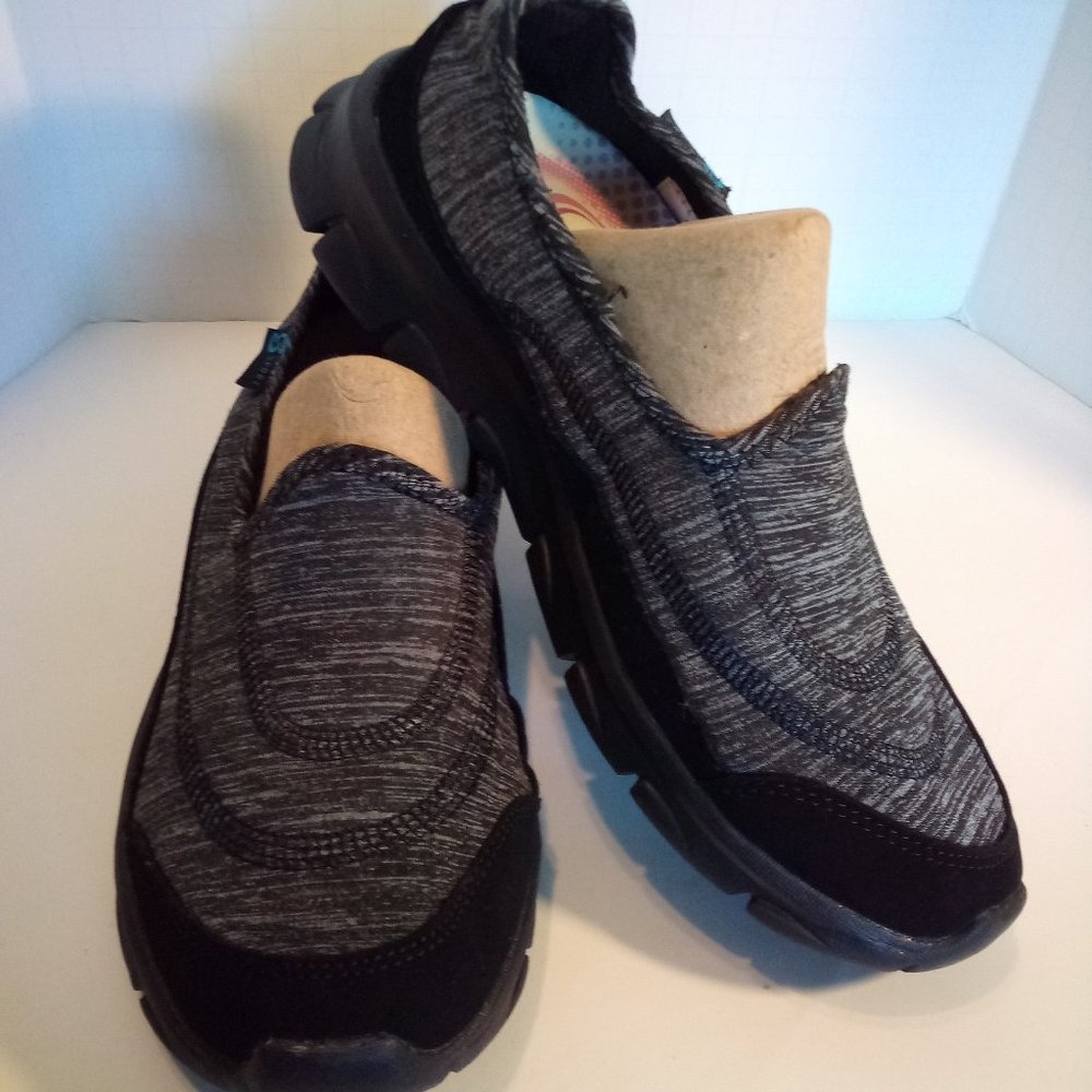 Skechers Womens Sports Shoes Size 6